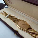 Patek Philippe Tonneau – Ref. 3942/1 – 18K Yellow Gold – 1987